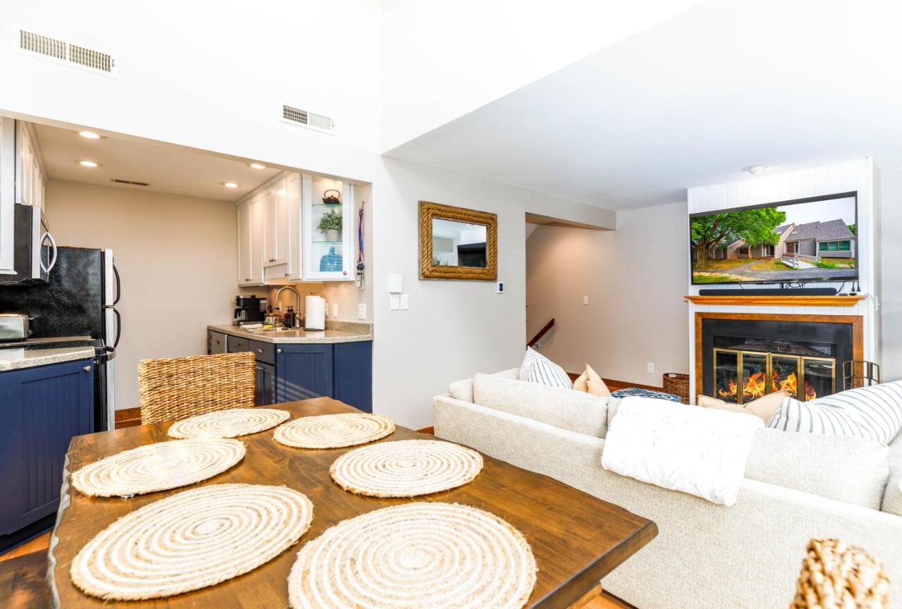 Holiday home Territory Lakeside Retreat: King Beds & Pool Access